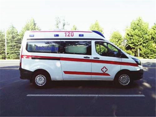 桑日救护车出租服务案例6