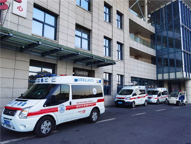 桑日救护车出租服务案例4