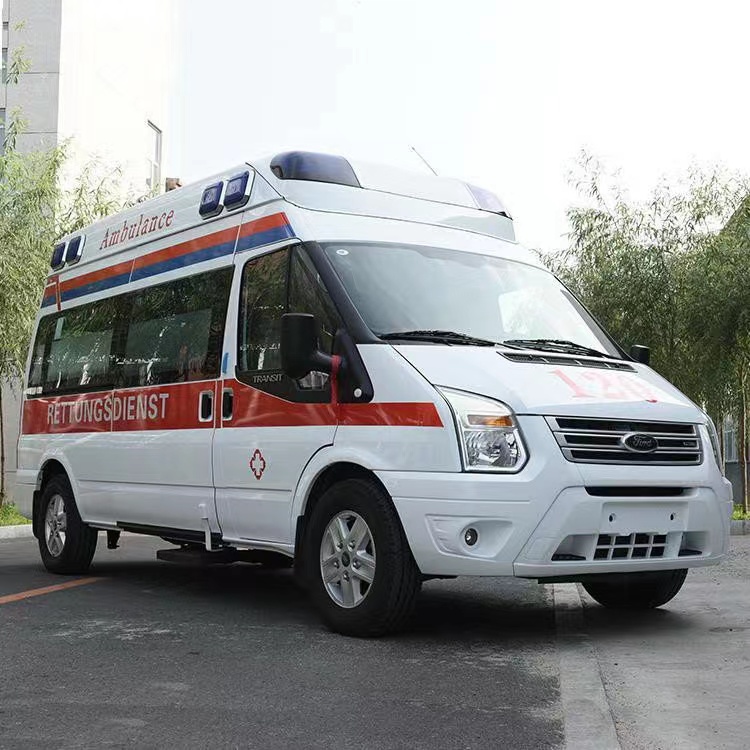 桑日行动不便者长途救护车租赁:安全转运的核心注意事项